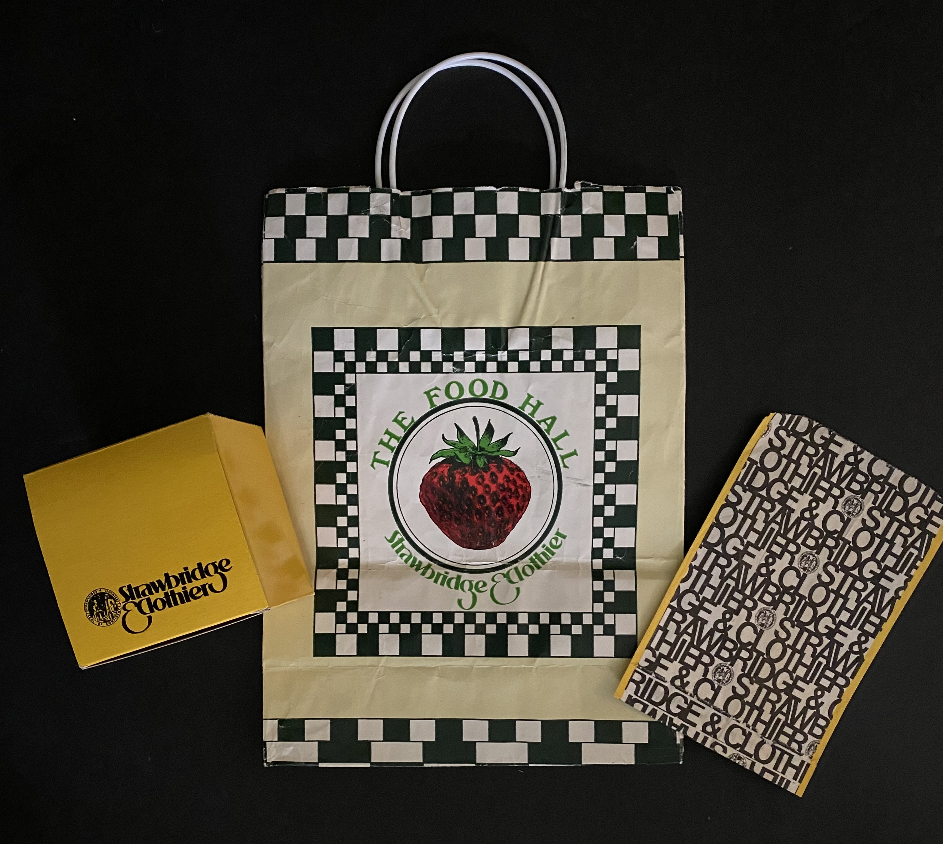 HIM 11.5.26 117 Shopping Bags